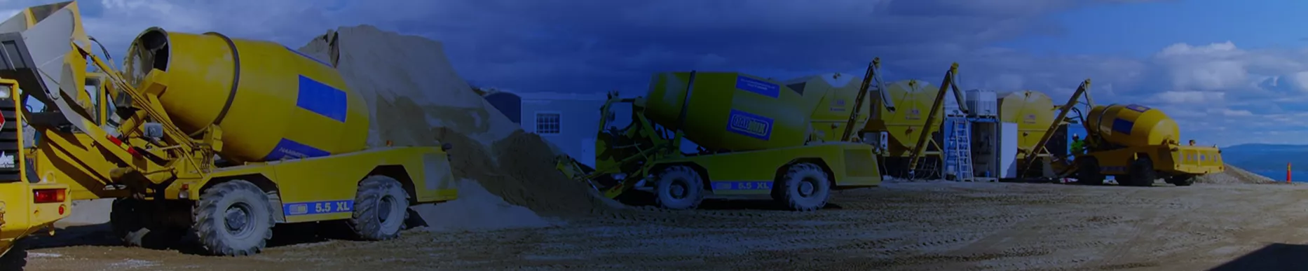 Autohormigoneras y camiones revolvedores de concreto Carmix para construcción