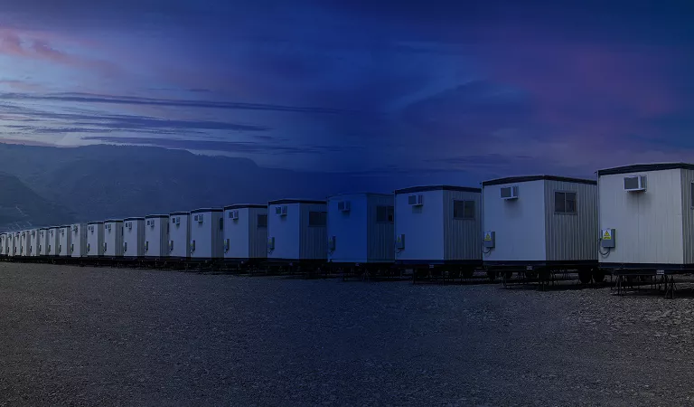 Oficinas móviles y casetas de obra Commosa sobre remolque equipadas para proyectos